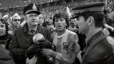 Μουντιάλ 1978: Το πιο «σκοτεινό» και αιματοβαμμένο Παγκόσμιο Κύπελλο (video)