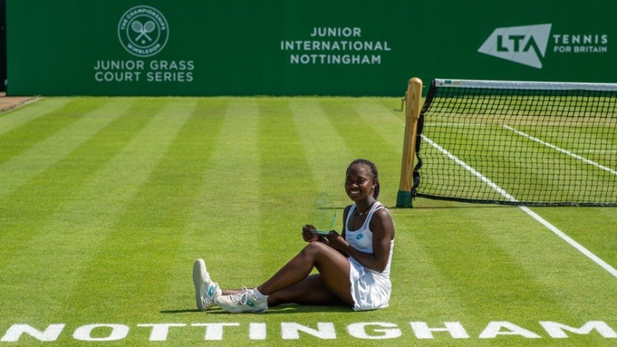 Σέιντα Ναϊμάνα: Η νεαρή τενίστρια που ανοίγει το δρόμο για το Τένις στο Μπουρούντι