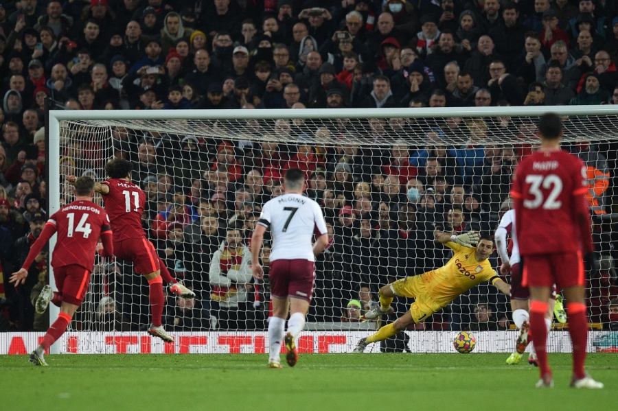 Premier League: Οι διαιτητές και ο VAR έβλεπαν παράβαση, το… Big 6 εκτελούσε και τα πέναλτι ξεπέρασαν τα ματς που έχουν διεξαχθεί μέχρι στιγμής!