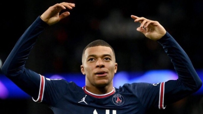 Από τον Εμπαπέ στον Ρίντιγκερ και από τον Μέρτενς στον Γκίντερ: Δύο ενδεκάδες ελεύθερων από το πάνω «ράφι», για όλα τα... γούστα!