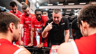 Νίκη για Παπαθεοδώρου και Ελβετία