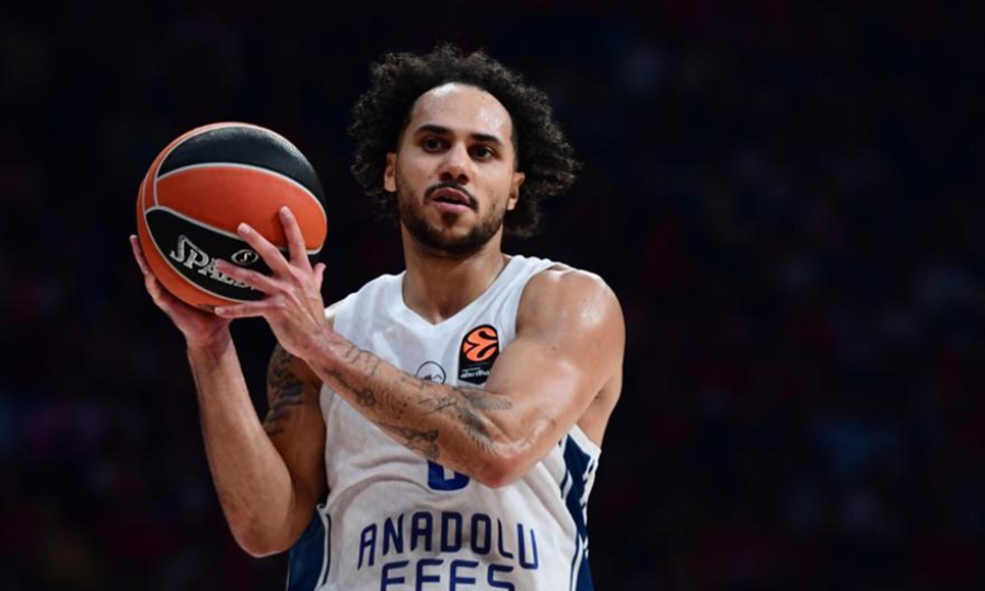 Πλήγμα για την Εφές - Εκτός για 2 μήνες ο Λάρκιν!