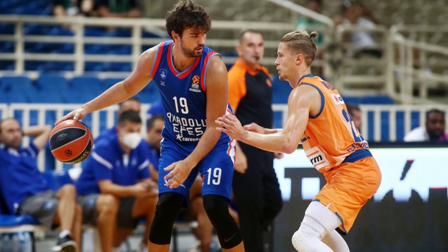 Αναντόλου Εφές - Ουλμ 88-69: Σοβαρεύτηκε στο β’ μέρος και πέρασε στον τελικό (video)