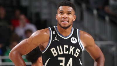 Γιάννης Αντετοκούνμπο: «Υπέροχα τα πρώτα έξι βήματα, αλλά...»