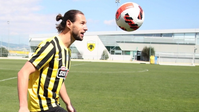 Η πρώτη προπόνηση του Κριχόβιακ στην ΑΕΚ! (video)