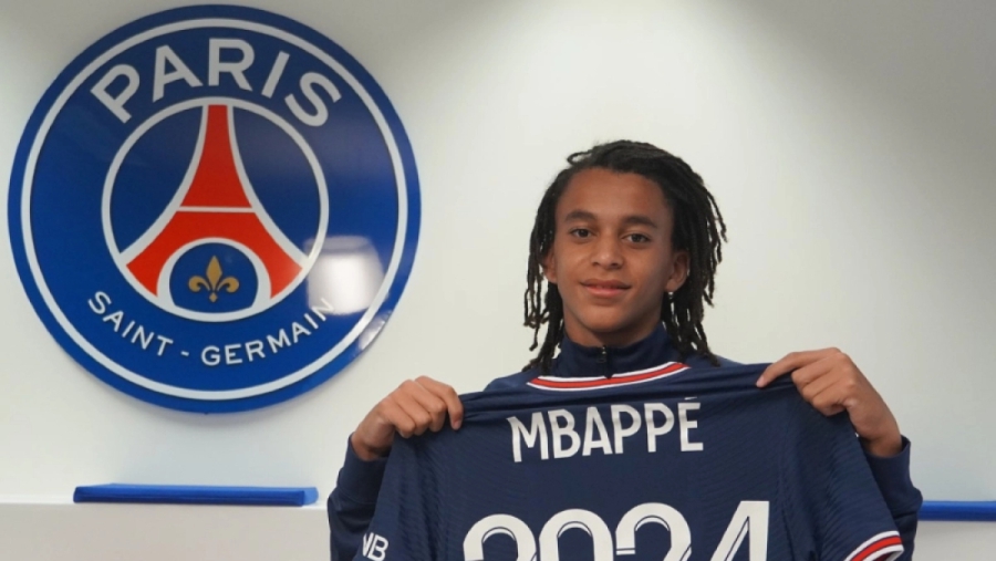 O 15χρονος αδερφός του Εμπαπέ έκανε το ντεμπούτο του στην Παρί Σεν Ζερμέν! (video)