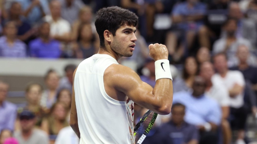 US Open: Σαν σε… προπόνηση ο Αλκαράθ απέναντι στον Ζβέρεφ, «πέταξε» για τα ημιτελικά! (video)