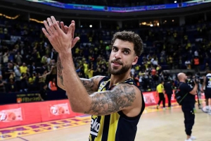 «Μπήκαμε σε φαύλο κύκλο - Προδώθηκα, αλλά καταλαβαίνω!»: Ο Γουίλμπεκιν μιλά για την αποχώρησή του από τη Φενερμπαχτσέ!