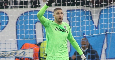 Το Europa Conference League «θυμήθηκε» την τρομερή διπλή επέμβαση του Πασχαλάκη απέναντι στην Μαρσέιγ