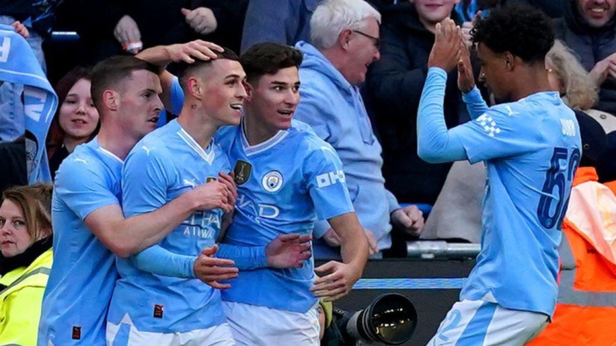 Κόβασιτς, Άλβαρες και Φόντεν «έκρυψαν» την μπάλα και ο Άγγλος την… εμφάνισε στα δίχτυα της Χάντερσφιλντ! (video)