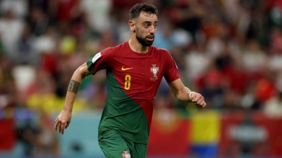 Έξαλλος ο Μπρούνο Φερνάντες: «Ο διαιτητής καθόρισε το αποτέλεσμα και μας γ@@@σε» (video)