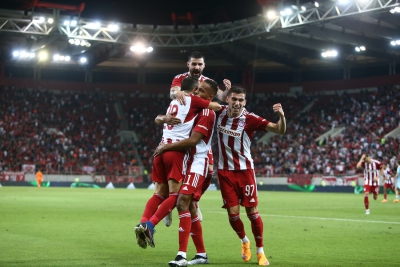 Ολυμπιακός – Σλόβαν Μπρατισλάβας 1-1: Ο Ελ Αραμπί γλύτωσε την… αυτοκτονία στο ντεμπούτο του Κορμπεράν και άφησε ανοιχτή την πρόκριση