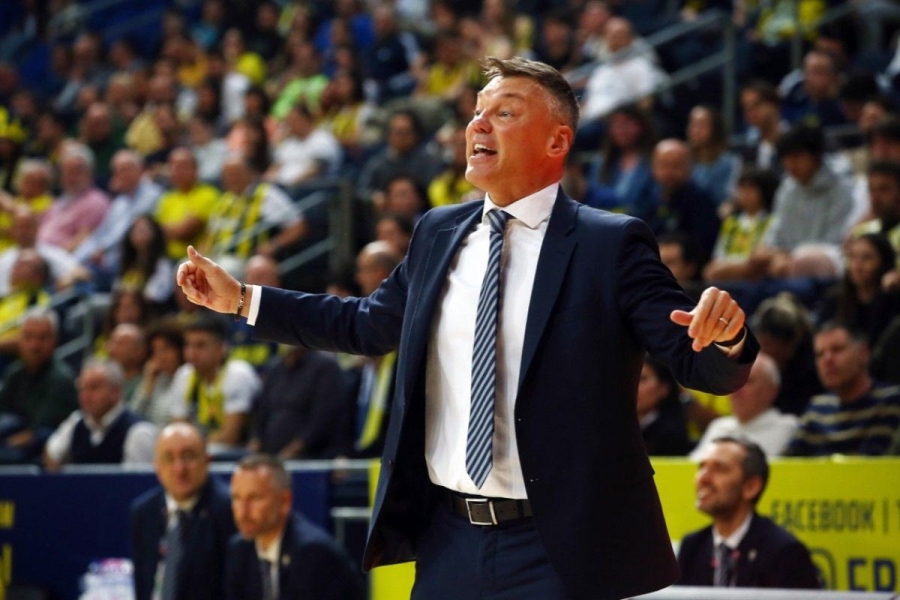 Η Φενέρμπαχτσε εξέδωσε ανακοίνωση για τον Σαρούνας Γιασικεβίτσιους αναφορικά με τον αποκλεισμό του στο Ντουμπάι!