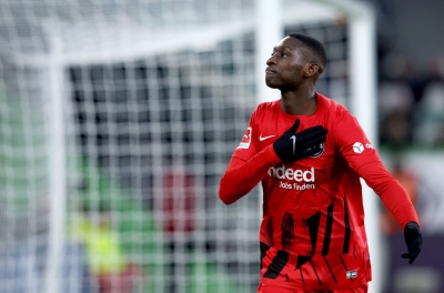 Άιντραχτ Φρανκφούρτης – Ουνιόν Βερολίνου 2-0: Ο Μουανί την «έστειλε» από το πρώτο τέταρτο στα ημιτελικά