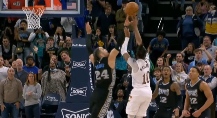 ΝΒΑ: Το μπλοκάρισμα νίκης του Μπρουκς στον Γκάρλαντ έπιασε κορυφή στο Top 10 (video)