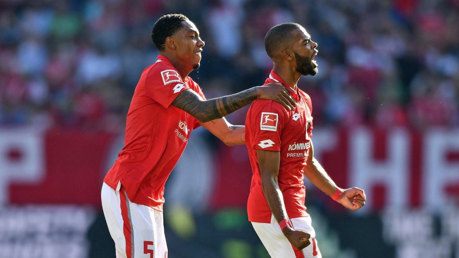 Σεντ Ζιστ: Ο αμυντικός της Μάιντς έκανε το πιο γρήγορο σπριντ στην ιστορία της Bundesliga και ξεπέρασε τον Ντέιβις της Μπάγερν!