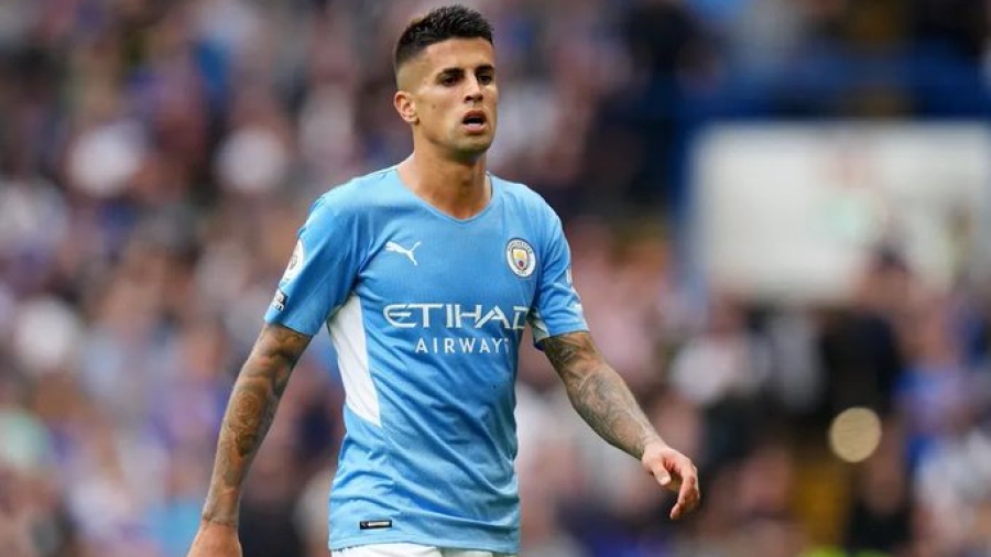 Μάντσεστερ Σίτι: Δίνει Κανσέλο και χρήματα στη Μίλαν για τον Λεάο!