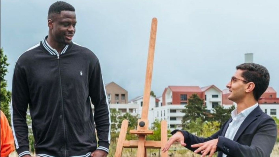 Γήπεδο στην Γαλλία πήρε το όνομα του Μουστάφα Φαλ