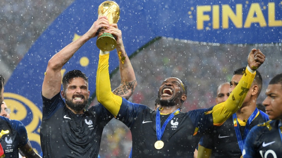 Επανεμφανίζεται ο Μανταντά με τη Γαλλία, δύο χρόνια μετά! (video)