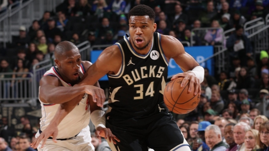 Αντετοκούνμπο: «Είμαι η πιο καυτή... γκόμενα στο παιχνίδι αυτή τη στιγμή»