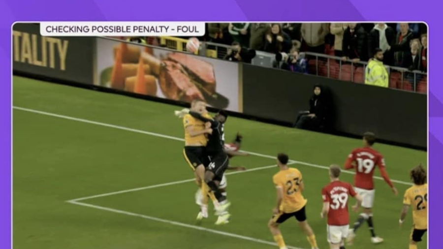 Έξαλλοι οι φίλοι της Γουλβς με τη διαιτησία και το… πέναλτι στο Μάντσεστερ! (video)