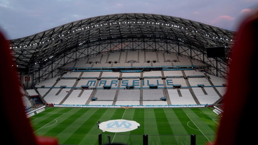 Μαρσέιγ - Βασιλεία: Επεισόδια μεταξύ οπαδών και αστυνομίας πριν την έναρξη του αγώνα (video)