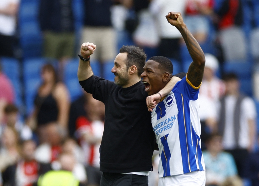 Ντε Τζέρμπι: «Μπορεί να μας παίρνουν τους παίκτες, όμως, δεν θα πάρουν όμως ποτέ την ψυχή μας»