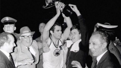 ΑΕΚ 4 Απριλίου 1968: Με 80.000 στο πλευρό της, δεν μπορούσε να χάσει το Κύπελλο Κυπελλούχων (video)