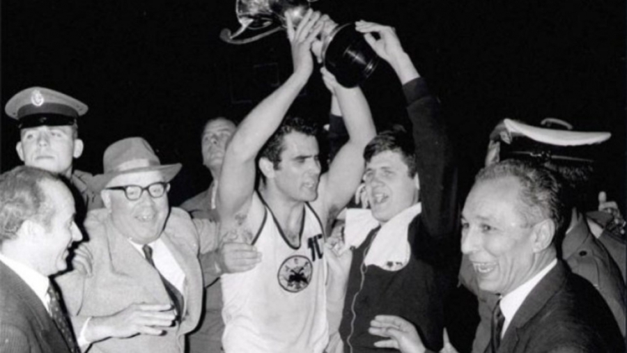 ΑΕΚ 4 Απριλίου 1968: Με 80.000 στο πλευρό της, δεν μπορούσε να χάσει το Κύπελλο Κυπελλούχων (video)