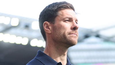 «Άκυρο» του Τσάμπι Αλόνσο στη Λίβερπουλ; Προτιμά να μείνει... Γερμανία!