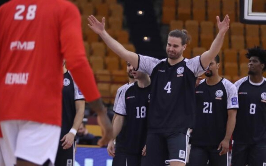 Θερμή υποδοχή στον Μπόγρη από τους φίλους του Ολυμπιακού (video)