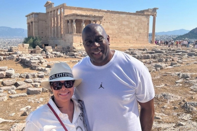 Στην Αθήνα συνέχισε τις διακοπές του στην Ελλάδα, ο θρύλος του NBA, Μάτζικ Τζόνσον!
