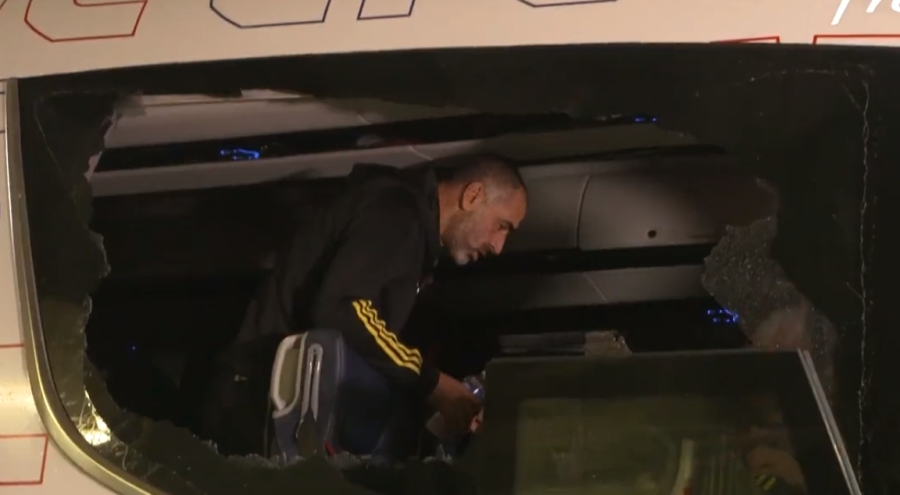 Οπαδοί της Μαρσέιγ επιτέθηκαν στο πούλμαν της Λυών – Τραυματίστηκε ο Γκρόσο! (video)