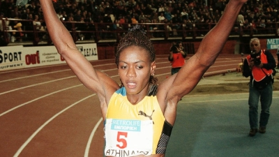 Μέρλιν Ότεϊ: Όταν η «βιονική» σπρίντερ συμφώνησε με τον Ολυμπιακό! (video)