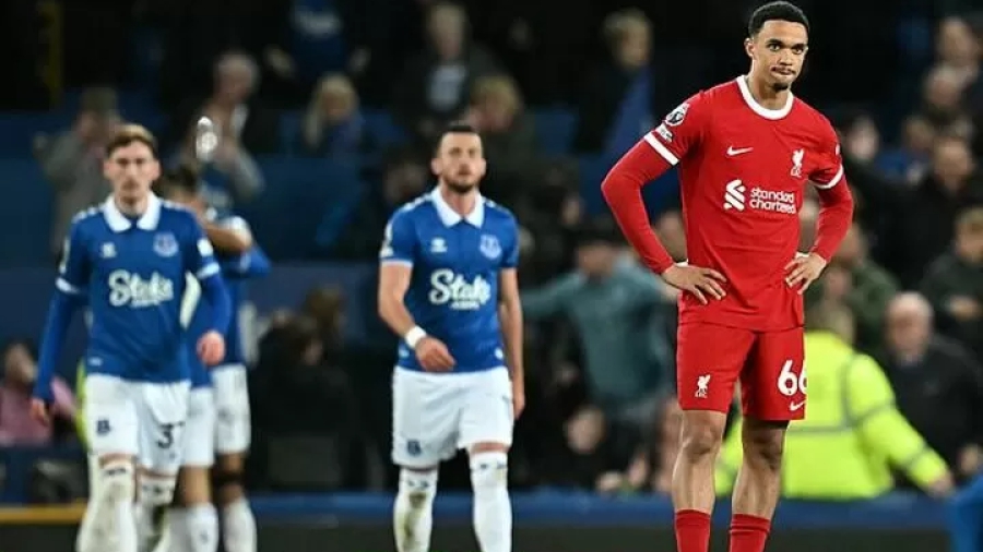 Η στιγμή που η Έβερτον έκανε το 2-0 με τη Λίβερπουλ: «Χάθηκε» εντελώς ο Άρνολντ! (video)