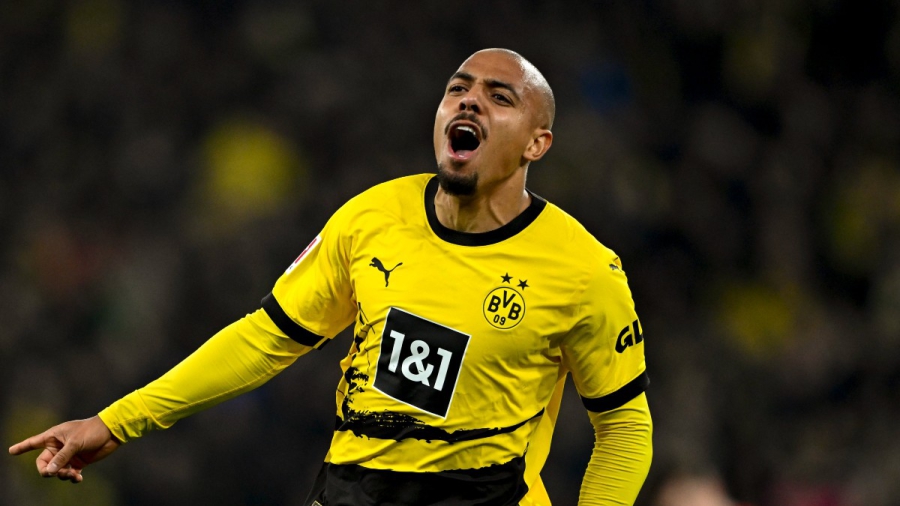 Ντόρτμουντ – Φράιμπουργκ 3-0: Με… πρωταγωνιστή τον Μάλεν οι Βεστφαλοί «καθάρισαν» από ημίχρονο (video)