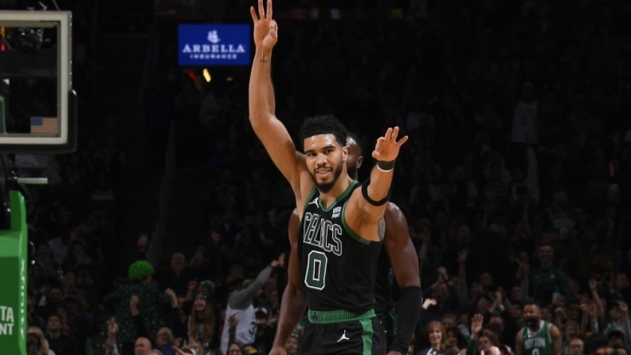 Εντυπωσιακοί Τέιτουμ και Μπράουν, μεγάλη νίκη για τους Σέλτικς στην παράταση! (video)