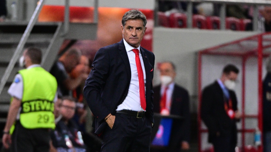 Τα γεγονότα είναι πάντα… ξεροκέφαλα και ο Ολυμπιακός πληρώνει το λάθος να «τραβήξει» παραπάνω τον κύκλο του Μαρτίνς!