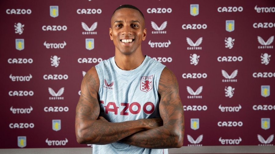 Ανανέωσε για ένα χρόνο ακόμη με την Άστον Βίλα ο 36χρονος Γιανγκ!