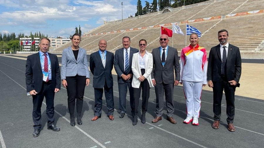 Με επικεφαλής τον Πρόεδρο η ΚΟΕ, στην Τελετή Παράδοσης & Παραλαβής της Φλόγας