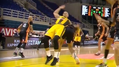 «Απασφάλισε» ο Μόργκαν για τη… λαβή του Ετσενίκε: «Με τραυμάτισε σκόπιμα, περιμένω να ληφθούν μέτρα»! (video)