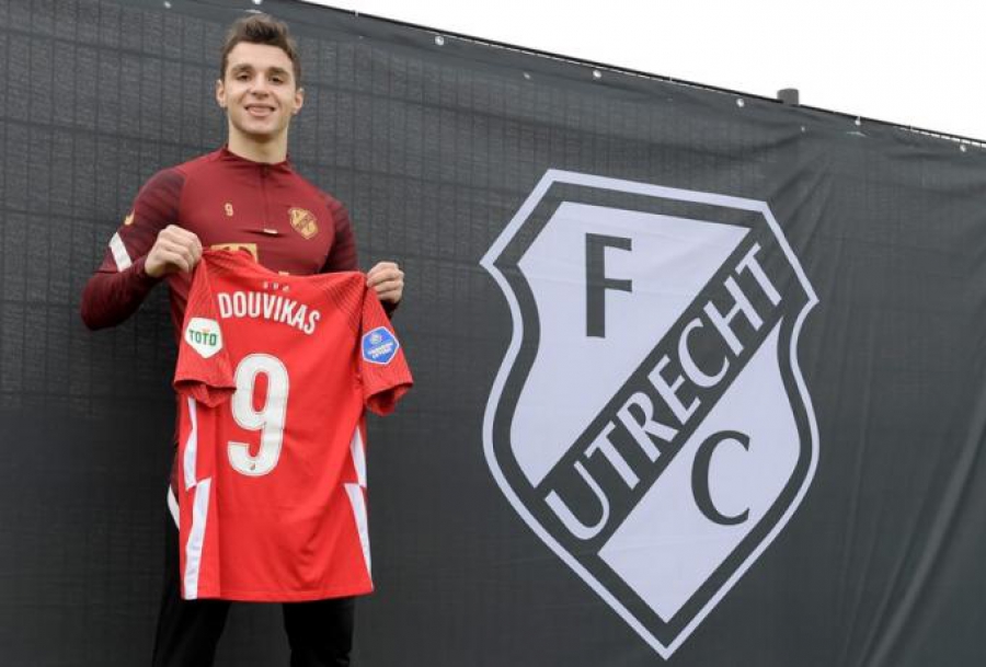 Τάσος Δουβίκας: Άλλαξε νούμερο και πήρε το 9 στην Ουτρέχτη