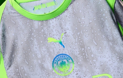 Οι στάλες της βροχής στη φανέλα της Σίτι και οι μαύρες γάτες στη Σάντερλαντ κλέβουν την παράσταση! (pics)