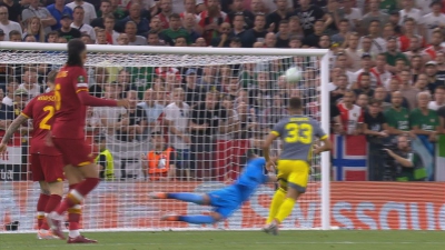 Ρόμα – Φέγενορντ 1-0: Τα δοκάρια και ο Πατρίσιο κρατάνε ανέπαφη την εστία των «τζιαλορόσι» (video)