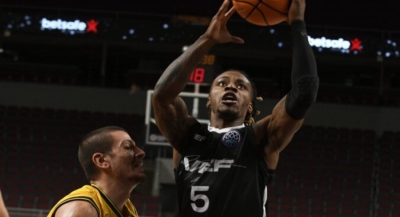 Την τιμώρησε και το... μπάσκετ. Μαύρο χάλι η ΑΕΚ, έχασε 92-76 από τη VEF Ρίγα (video)