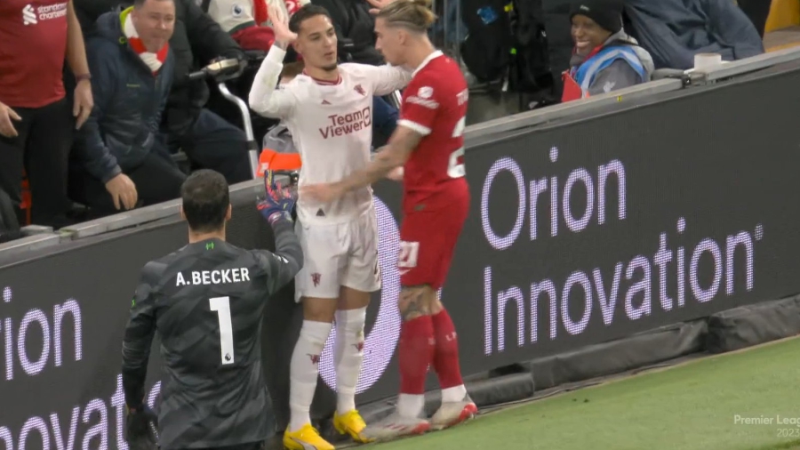 Λίβερπουλ – Μάντσεστερ Γιουνάιτεντ 0-0: «Χαμός» με Άντονι και Τσιμίκα, δεν κρατιόταν ο Έλληνας! (video)