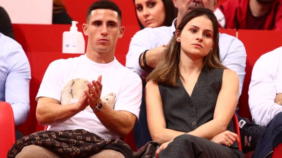 Συχνός θαμώνας του ΣΕΦ ο «γουρλής» Ποντένσε