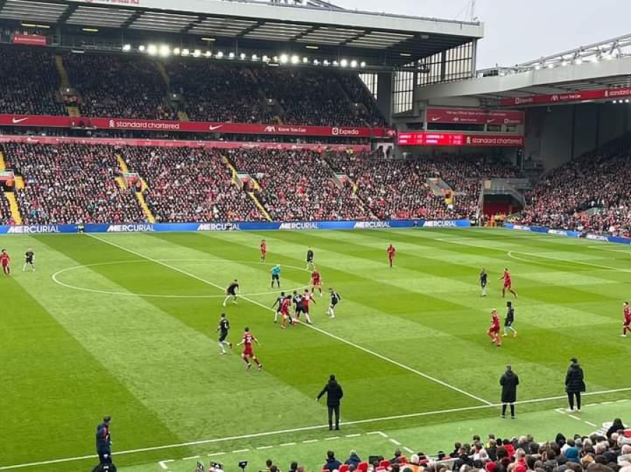 Ο Τάσος Θέος έδωσε το «παρών» στο Λίβερπουλ - Άρσεναλ