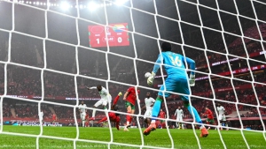 Μποναμάς στην Interwetten με Βεζένκοφ και Ελ Κααμπί!