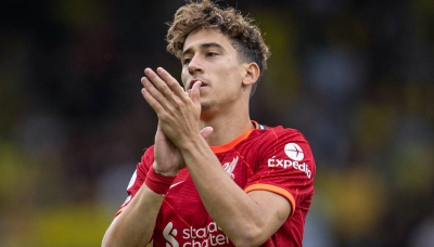 Λίβερπουλ: Στον ρυθμό του «You’ll Never Walk Alone» ο Τσιμίκας! (video)